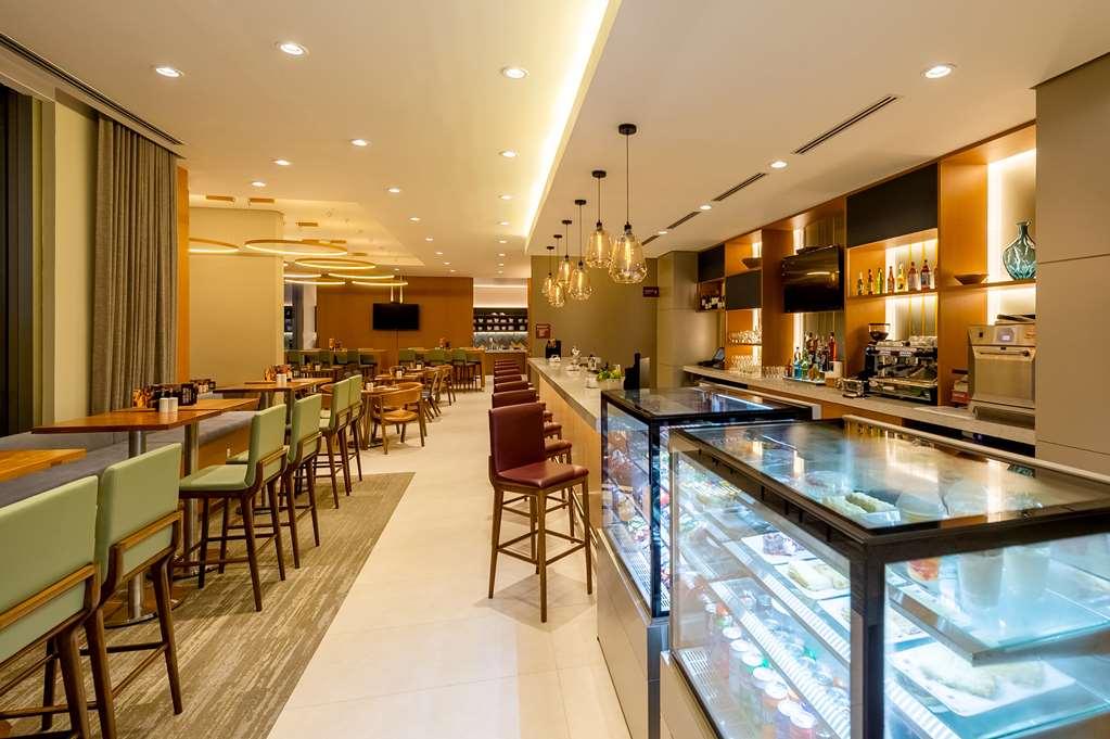 Hyatt Place Macaé Restaurante foto